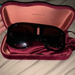 🚨SOLD🚨AUTHENTIC GUCCI SHADES